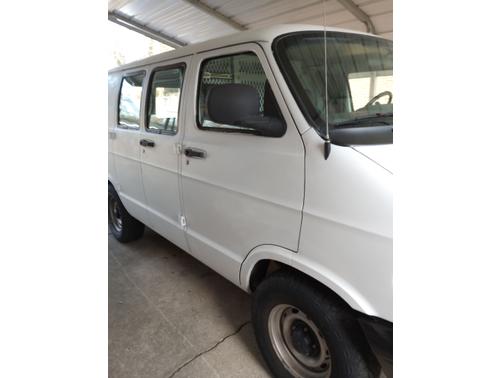 2000 Dodge Ram Van 1500