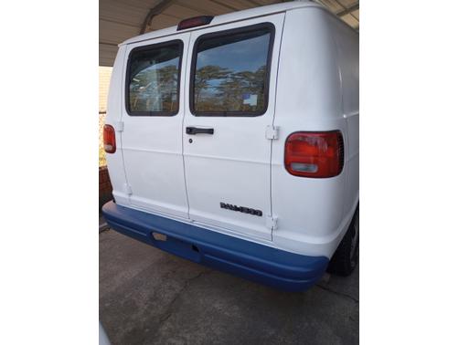 2000 Dodge Ram Van 1500