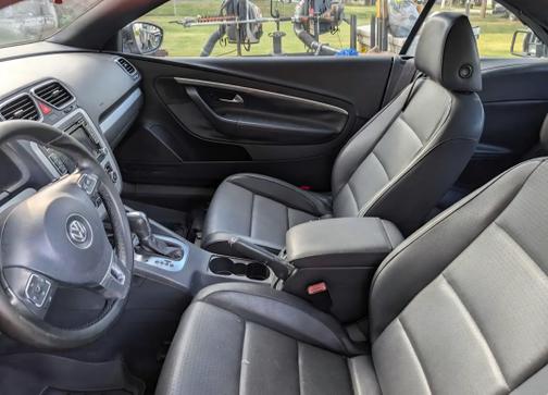 Gray 2012 Volkswagen Eos Komfort
