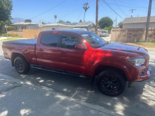 2020 Toyota Tacoma TRD Sport