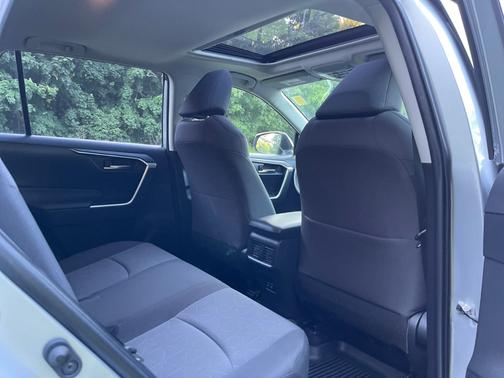 Gray 2019 Toyota RAV4 XLE
