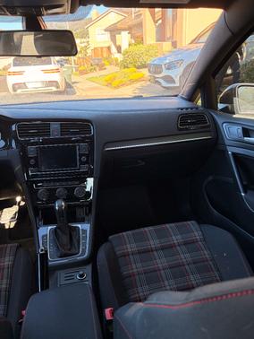 2019 Volkswagen Golf GTI 2.0T S 4-Door