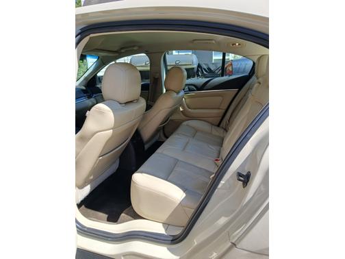 2014 Lincoln MKS Base