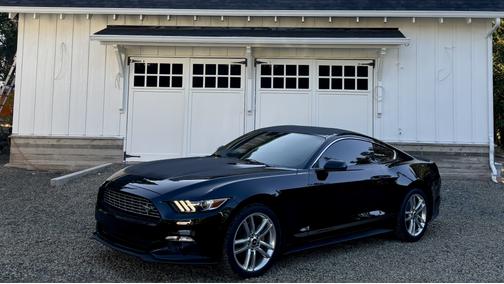 2017 Ford Mustang EcoBoost Premium