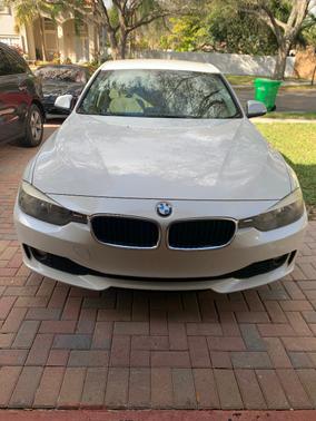 White 2015 BMW 320 i