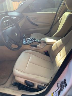 White 2015 BMW 320 i