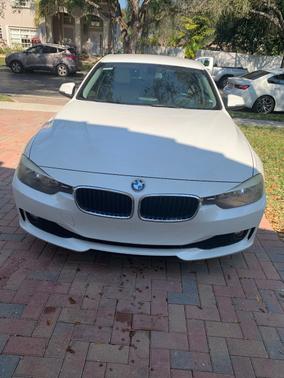 White 2015 BMW 320 i