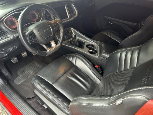 Red 2018 Dodge Challenger SRT Hellcat