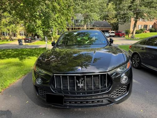 Black 2019 Maserati Levante Base