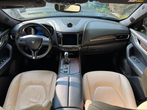 Black 2019 Maserati Levante Base