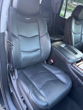 2016 Cadillac Escalade Luxury