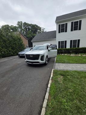 2025 Cadillac Escalade ESV Sport