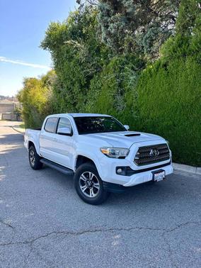 White 2017 Toyota Tacoma TRD Sport