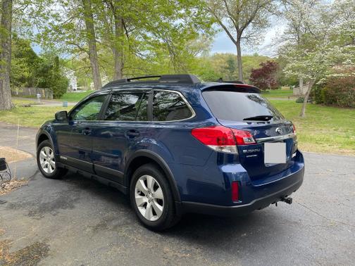 2011 Subaru Outback 3.6 R Limited