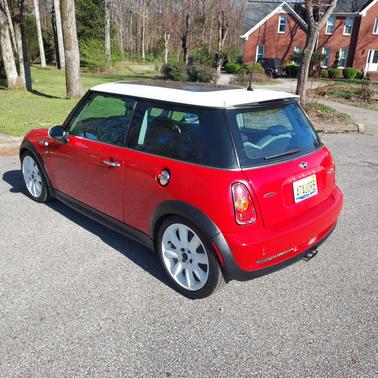 2004 MINI Cooper S Base