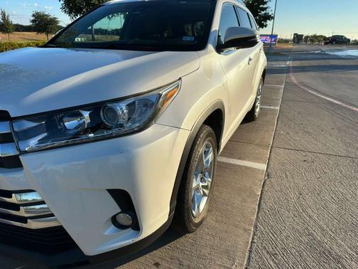 2018 Toyota Highlander Limited