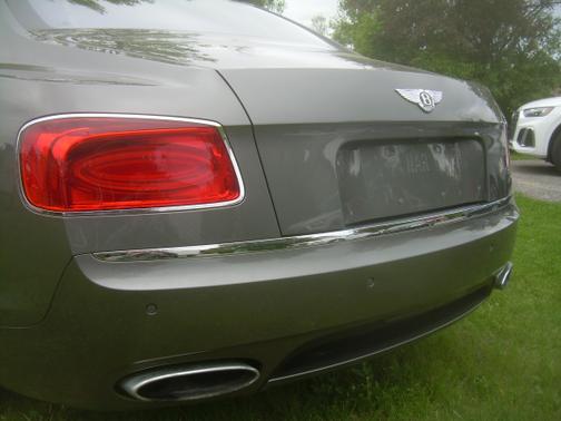 2014 Bentley Flying Spur Base