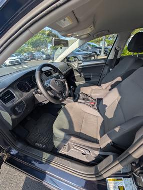 2017 Volkswagen Golf SportWagen TSI S
