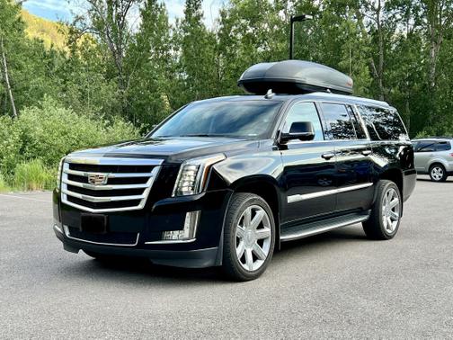 Photo 1 of 30 of 2016 Cadillac Escalade ESV Luxury