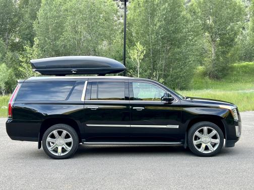 Photo 5 of 30 of 2016 Cadillac Escalade ESV Luxury