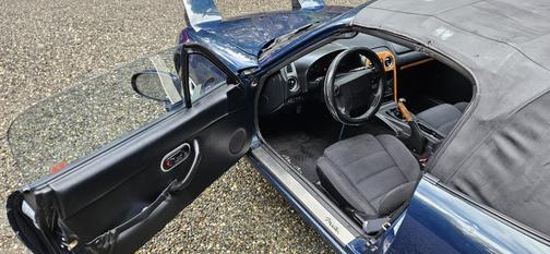 1995 Mazda MX-5 Miata Base