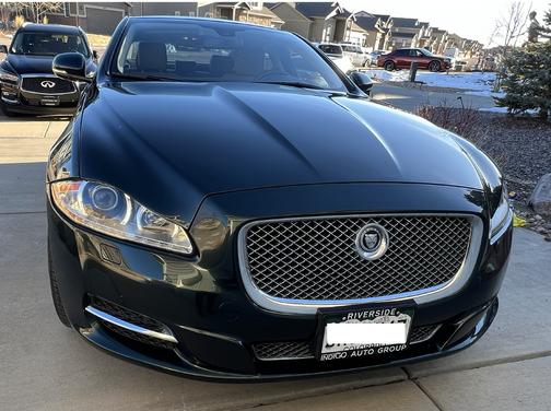 2011 Jaguar XJ Base