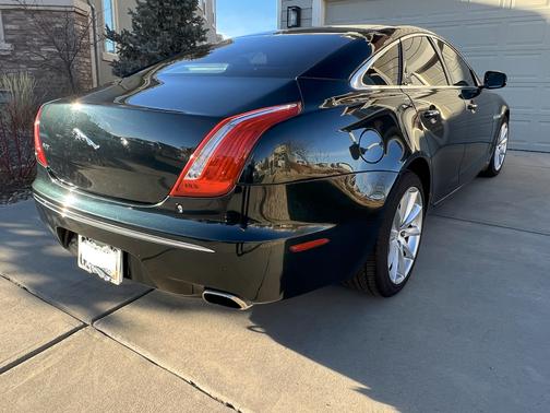 2011 Jaguar XJ Base