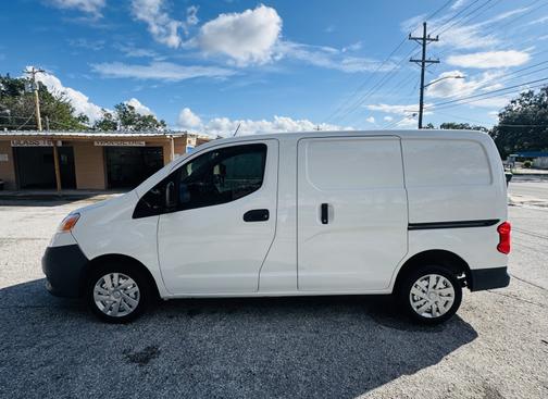 2015 Nissan NV200 S