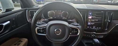 2021 Volvo XC60 T5 Inscription