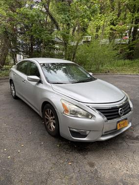 Silver 2014 Nissan Altima 2.5 S