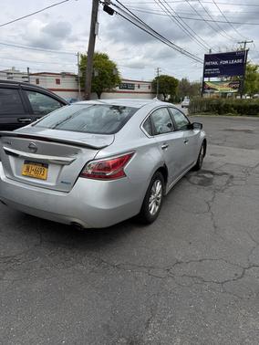 Silver 2014 Nissan Altima 2.5 S