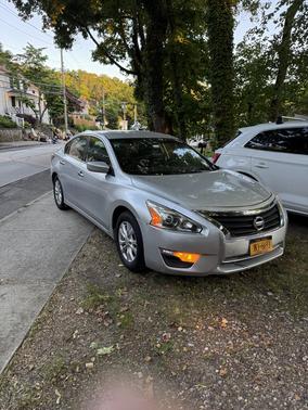 Silver 2014 Nissan Altima 2.5 S