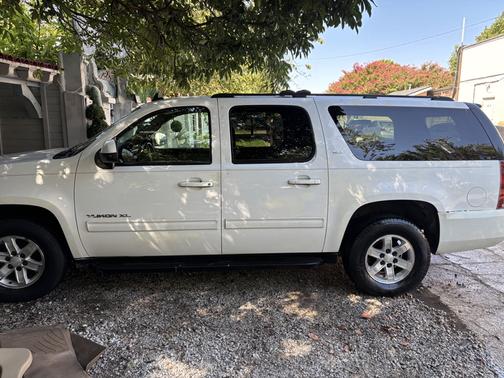 2010 GMC Yukon XL 1500 SLT
