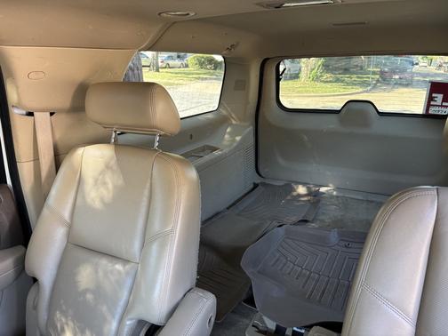 2010 GMC Yukon XL 1500 SLT