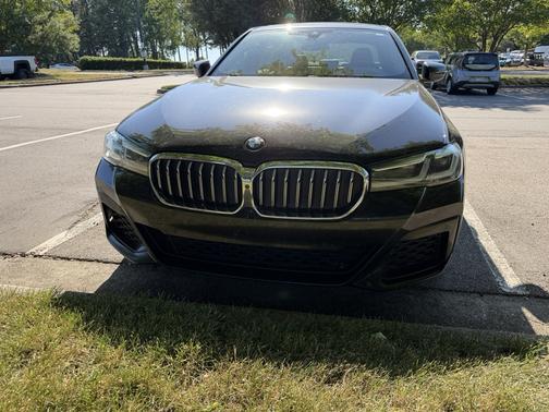 Black 2021 BMW 530 i