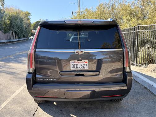 2018 Cadillac Escalade Premium Luxury