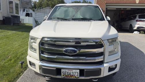 White 2017 Ford F-150 Lariat