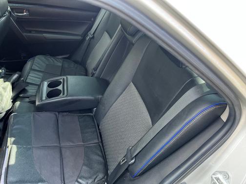 Silver 2019 Toyota Corolla SE