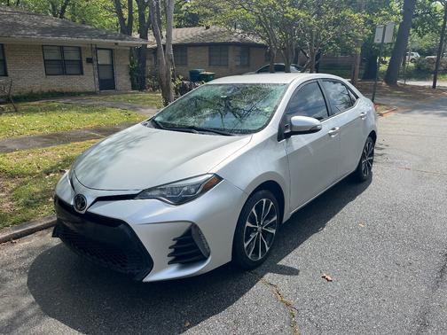 Silver 2019 Toyota Corolla SE