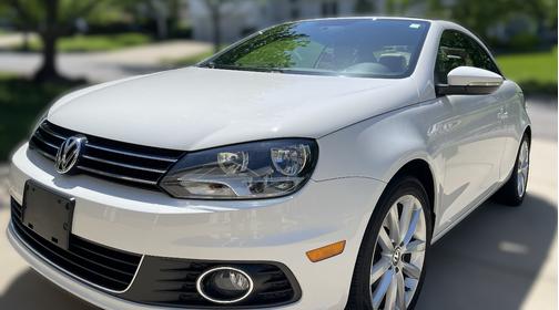 White 2013 Volkswagen Eos Komfort