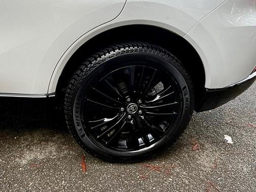 2023 Toyota Venza Nightshade