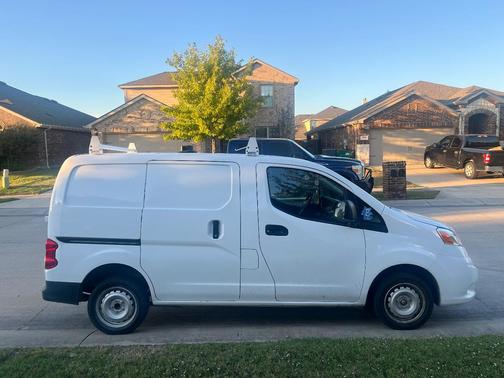 White 2021 Nissan NV200 S