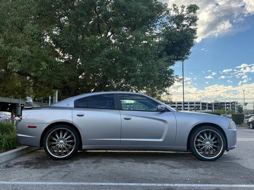 Silver 2011 Dodge Charger R/T