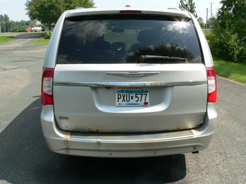 2011 Chrysler Town & Country Touring