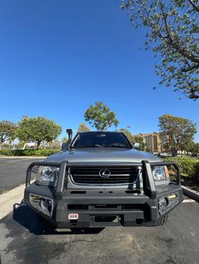 Green 2002 Lexus LX 470 Base