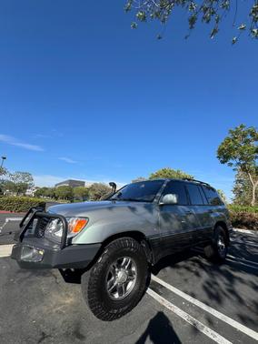 Green 2002 Lexus LX 470 Base