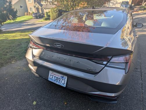 2021 Hyundai ELANTRA HEV Limited