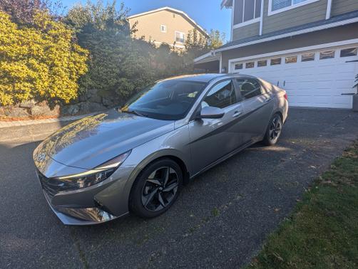 2021 Hyundai ELANTRA HEV Limited