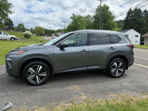 Gray 2024 Nissan Rogue SL