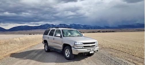 Gray 2004 Chevrolet Tahoe Z71